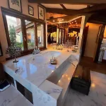 호텔 La Bursch 4*