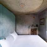 Hotell La Bursch 4*