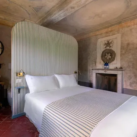 La Bursch Hotel